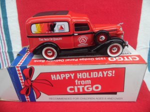 HAPPY HOLIDAYS DIE CAST 1936 DODGE DELIVERY COIN BANK 1995 CITGO IN BOX