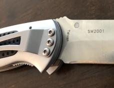 Smith & Wesson dual action baby S.W.A.T. knife - SW2001- 440 Steel plain edge blade