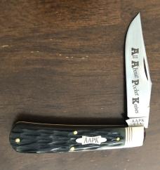 2016 AAPK Club Knife - 3 7/8" Antique Green Jigged Bone Stallion Jack Knife - 1095 Steel Blade 2016 AAPK Club Knife - 3 7/8" Antique Green Jigged Bone Stallion Jack Knife - 1095 Steel Blade