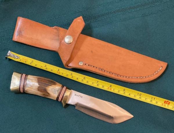 Bonard Batte Custom Fixed Blade Hunting Knife Bonard Batte Custom Fixed Blade Hunting Knife
