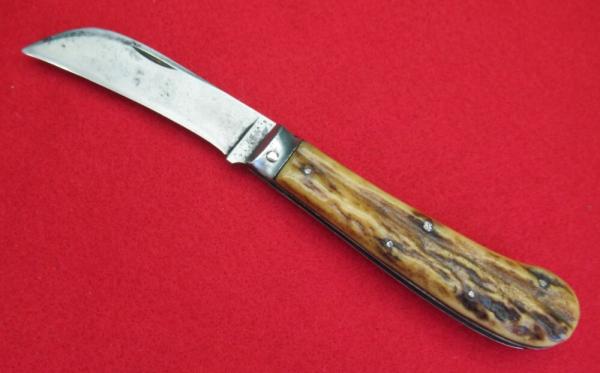 Vintage Stag Handled Pruning Knife. ...........................................................(936)