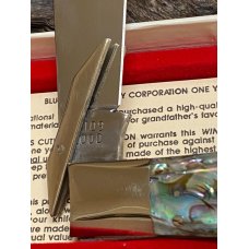 Winchester W21 18109 Turn Of The Century Commemorative Abalone Series Cheetah Lockback Knife #216
