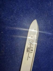 Great Eastern NORTHFIELD #772122 ANTIQUE YELLOW SAWCUT BONE BARLOW