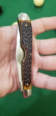 Vintage Queen Steel #9130 USA, Nice Jigged Delrin Handles, Easy Open Knife, Q82