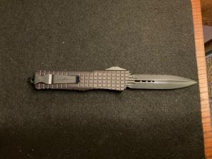 Microtech combat troodon delta frag shadow