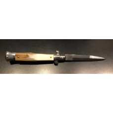 Renzo Beltrame 9" Italian Stiletto, Honey Horn Scales Renzo Beltrame 9" Italian Stiletto, Honey Horn Scales