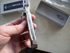 Hubertus Knife Shellpuller Patronenzieher Solingen Germany Large Size 11 UNUSED NIB. Hubertus Knife Shellpuller Patronenzieher Solingen Germany Large Size 11 UNUSED NIB.