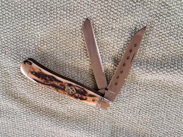 Great Eastern Cutlery (GEC) Model 488210; "Slim Dog Leg" Traditional Trapper Great Eastern Cutlery (GEC) Model 488210; "Slim Dog Leg" Traditional Trapper