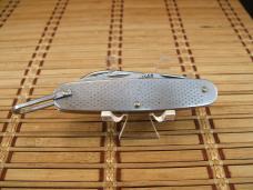 U,S, MILITARY ISSUE MULTI-TOOL SURVIVAL FOLDING POCKET KNIFE BY CAMILLUS U.S.A. MADE EXCELLENT USED