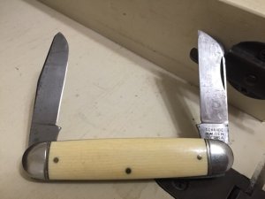 Schrade Walden 2 blade carbon steel