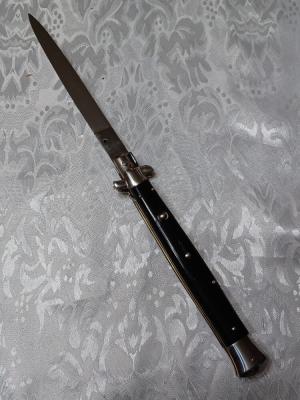 13" Vintage Black Acrylic Italian Stiletto. Rostfrei 