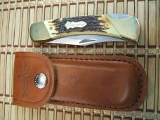 SCHRADE UNCLE HENRY LB8 PAPA BEAR USA LARGE FOLDING POCKET KNIFE SERIAL NO. 48515 & ORIGINAL SHEATH
