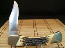 SCHRADE UNCLE HENRY LB8 PAPA BEAR USA LARGE FOLDING POCKET KNIFE SERIAL NO. 48515 & ORIGINAL SHEATH