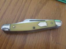 Schrade USA Yellow Stockman 