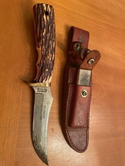 Vintage Uncle Henry Schrade USA 172 Wildcat Hunting knife and leather sheath Vintage Uncle Henry Schrade USA 172 Wildcat Hunting knife and leather sheath