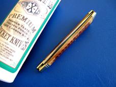 Northfield 488117 Antique Amber Jigged Bone Diamond Jack SFO Knife & Button Mint in Tube
