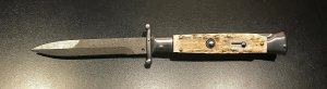AKC Italian Swinguard Stiletto