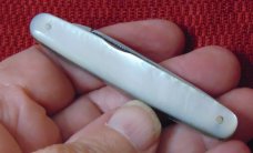 VINTAGE I*XL GEORGE WOSTENHOLM SHEFFIELD ENGLAND 3 BLADE GENT'S GENUINE PEARL 1890/1930 VINTAGE I*XL GEORGE WOSTENHOLM SHEFFIELD ENGLAND 3 BLADE GENT'S GENUINE PEARL 1890/1930