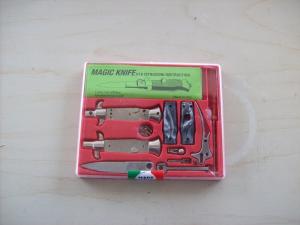 Italian Magic Knife Switchblade Kit Complete with Instructions UNUSED W/Plastic Case