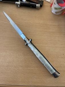 13” Stunning Pearl Swedge Picklock