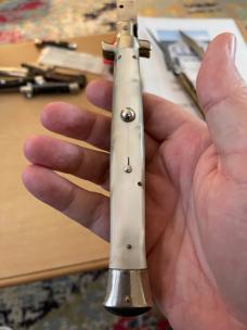 13” Stunning Pearl Swedge Picklock