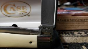 Case XX IV254D Genuine Elephant Ivory with Damascus Blades c.1992 Full sized, 4" closed W/box unused