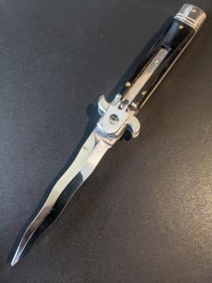 AKC Kris Blade Leverletto by Bill DeShivs Slim Leverlock 20cm - 8” Dark B. Horn