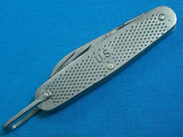 VINTAGE USA CAMILLUS 1982 MILITARY SCOUTS SCOUT CAMPING SURVIVAL FOLDING POCKET KNIFE KNIVES OLD VINTAGE USA CAMILLUS 1982 MILITARY SCOUTS SCOUT CAMPING SURVIVAL FOLDING POCKET KNIFE KNIVES OLD
