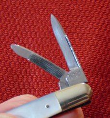 VINTAGE BLACK BROS. HUMPBACK WHITTLER GENUINE PEARL VINTAGE BLACK BROS. HUMPBACK WHITTLER GENUINE PEARL