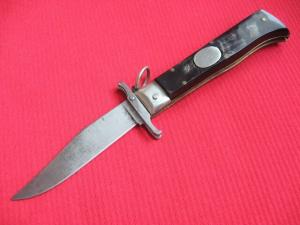 Rare Vintage Italian Oval Button SWING GUARD Ring Pull Switchblade Knife