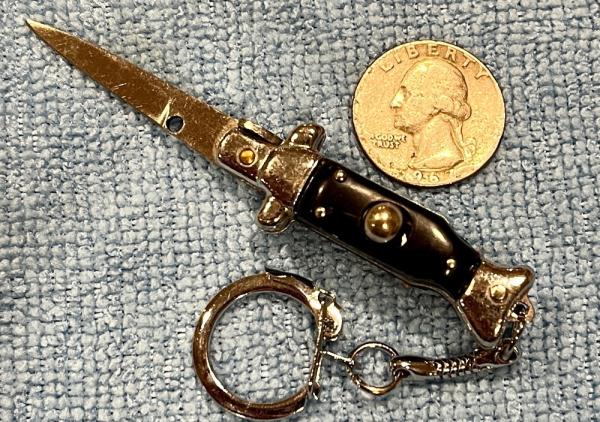 Miniature 3.5 Inch Fishtail Knife, Made In China, Unused Miniature 3.5 Inch Fishtail Knife, Made In China, Unused