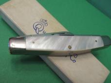 Queen 1977 Pearl Stockman Model #57