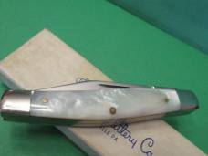Queen 1977 Pearl Stockman Model #57