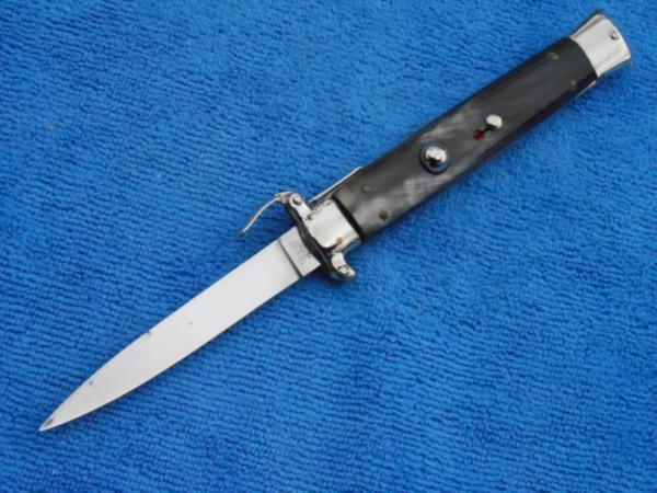 NOS Vintage 1960's Italian OTF Rosa Uliana Primo "Brazilian Horn" Switchblade NOS Vintage 1960's Italian OTF Rosa Uliana Primo "Brazilian Horn" Switchblade