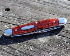 Unused Case XX Muskrat knife. Snaps, no cracks. Factory blades from 1940’s. Mint. Rare, like new