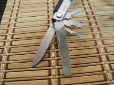 GERBER VINTAGE ORIGINAL MULTI-TOOL EXCELLENT CONDITION TOOLS SHOW LITTLE USE IF AT ALL AND SHEATH