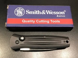 Vintage Smith & Wesson S.W.A.T. U.S.A. Defect