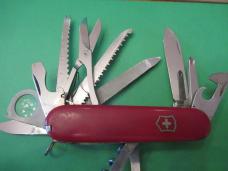 Victorinox Swiss Army EDC 