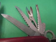 Victorinox Swiss Army EDC 