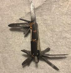 100 year old multiblade 18 blades tools 9 backsprings