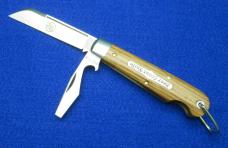 Great Eastern Cutlery. Tidioute Beer Scout Knife Club 153216CL Beer Barrel Oak. ...............(926) Great Eastern Cutlery. Tidioute Beer Scout Knife Club 153216CL Beer Barrel Oak. ...............(926)