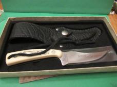 Schrade Scrimshaw Sharpe Finger Model 152 SC