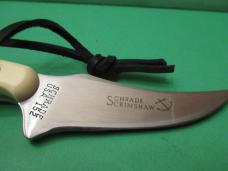 Schrade Scrimshaw Sharpe Finger Model 152 SC