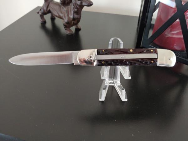 GUTMANN SPRINGER LEVERLOCK IN BEAUTIFUL BONE SCALES GUTMANN SPRINGER LEVERLOCK IN BEAUTIFUL BONE SCALES
