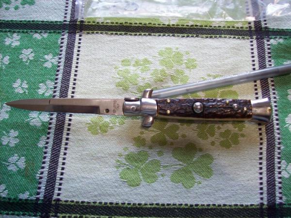 Renzo Beltrame Scarce 8 inch Genuine Stag/Antler Stiletto Bayo Swivel Bolster Brand New
