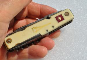 Pradel Extra France White Celluloid 8 Functions All Snap Tight 4" Closed