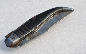 Navaja Andalusian Style Fighting Knife Horn5 1/4" Closed No Liner Early Engraved Blade Both Sides