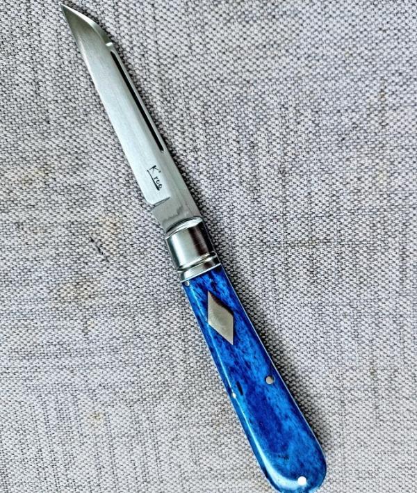 Kroo Blue Kudu Bone Lambsfoot,4" closed, Rwl34,white liners & spacers diamond shield.fileworked Kroo Blue Kudu Bone Lambsfoot,4" closed, Rwl34,white liners & spacers diamond shield.fileworked
