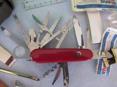 Victorinox Swiss Champ Survival Kit 