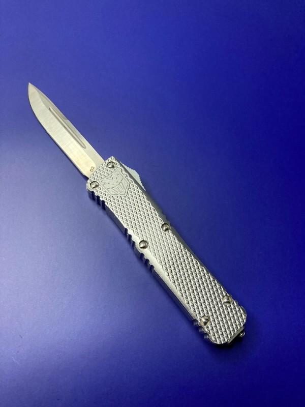 MINI MAMBA KNURLED D2 SILVER OTF KNIFE